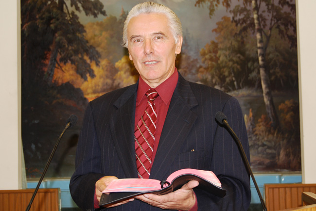 Executive Pastor Nikolay Martinchuk